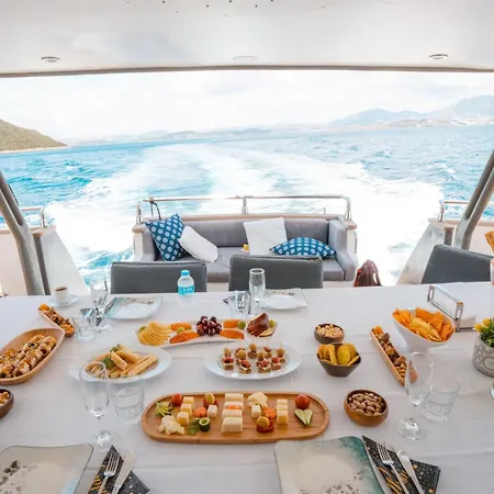 ספינת מלון Bona Dea 27m Motoryacht